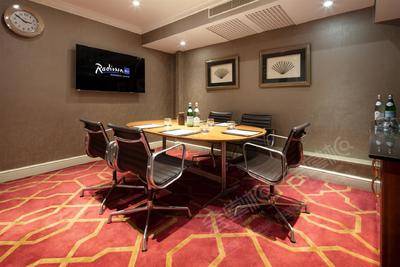 Radisson Blu Edwardian Heathrow Hotel & Conference Centre, LondonPrivate Room 15基础图库13